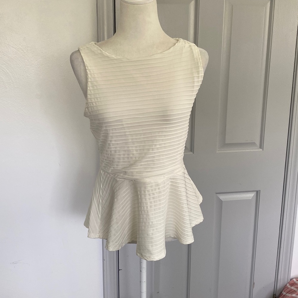 Ladies white blouse 💟